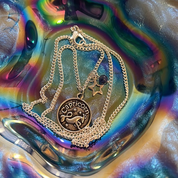 Zodiac Necklace - Picture 4 of 6